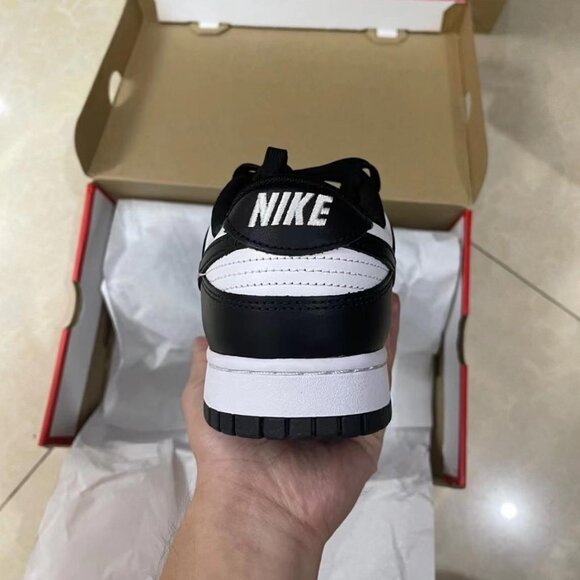 Nike Dunk black and white panda shoes for women - Picture 6 of 7